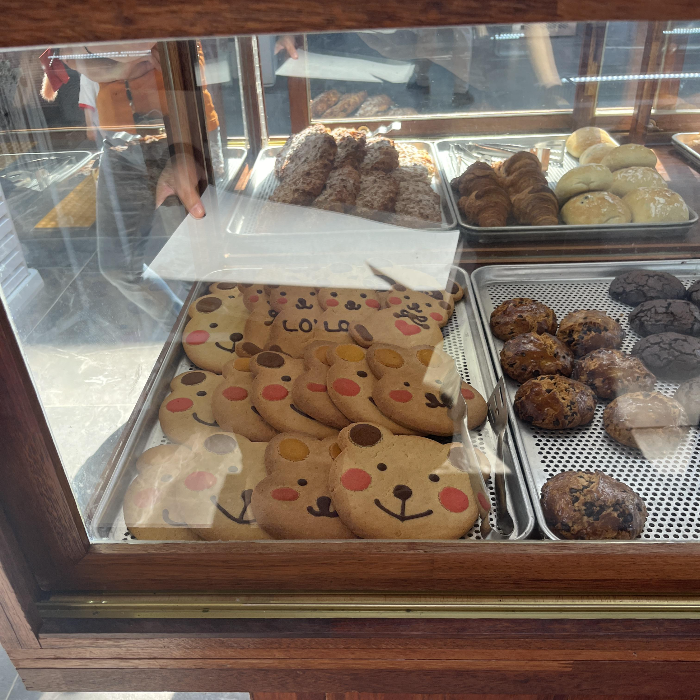 베이커리(생각보다는 종류가 적습니다.)02