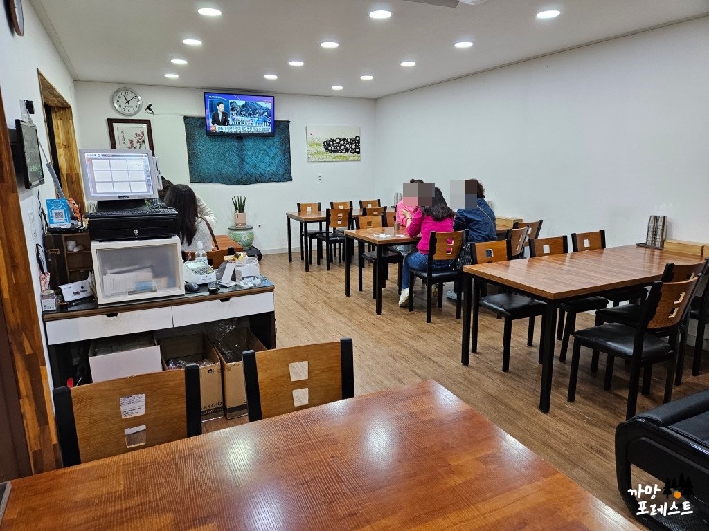 제주 녹색 식당 매장 내부