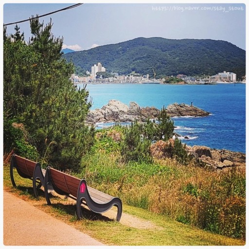 오시리안-해안산책로-벤치