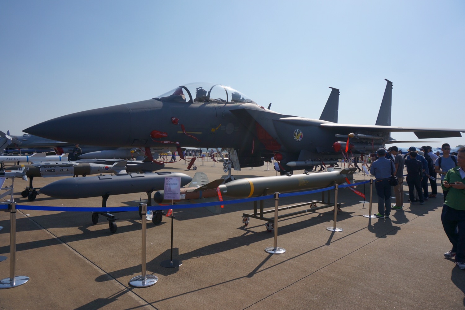 비행안전구역의 개념과 군사시설 보호의 중요성