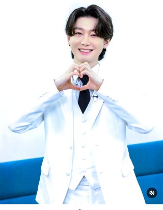 가수김용빈가수팬카패&amp;#44;나이&amp;#44;프로필&amp;#44;사주&amp;#44;음악&amp;#44;부모&amp;#44;할머니&amp;#44;아버지&amp;#44;펜카페&amp;#44;소속사&amp;#44;노래&amp;#44;고향