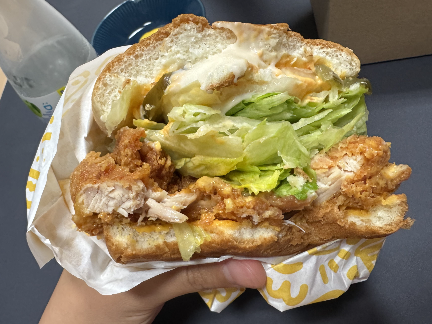 맘스터치 딥치즈 싸이순살 단층