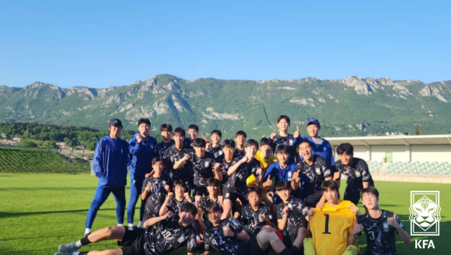 &lsquo;김민준 멀티골&rsquo;로 완승! 2025 U-15 대표팀, 웨일스 꺾고 5&middot;6위 결정전 진출