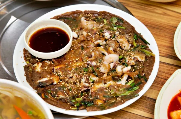 생생정보 대결 맛 대 맛 육개장 즉석 만두전골 vs 활낙지 해물 칼국수 