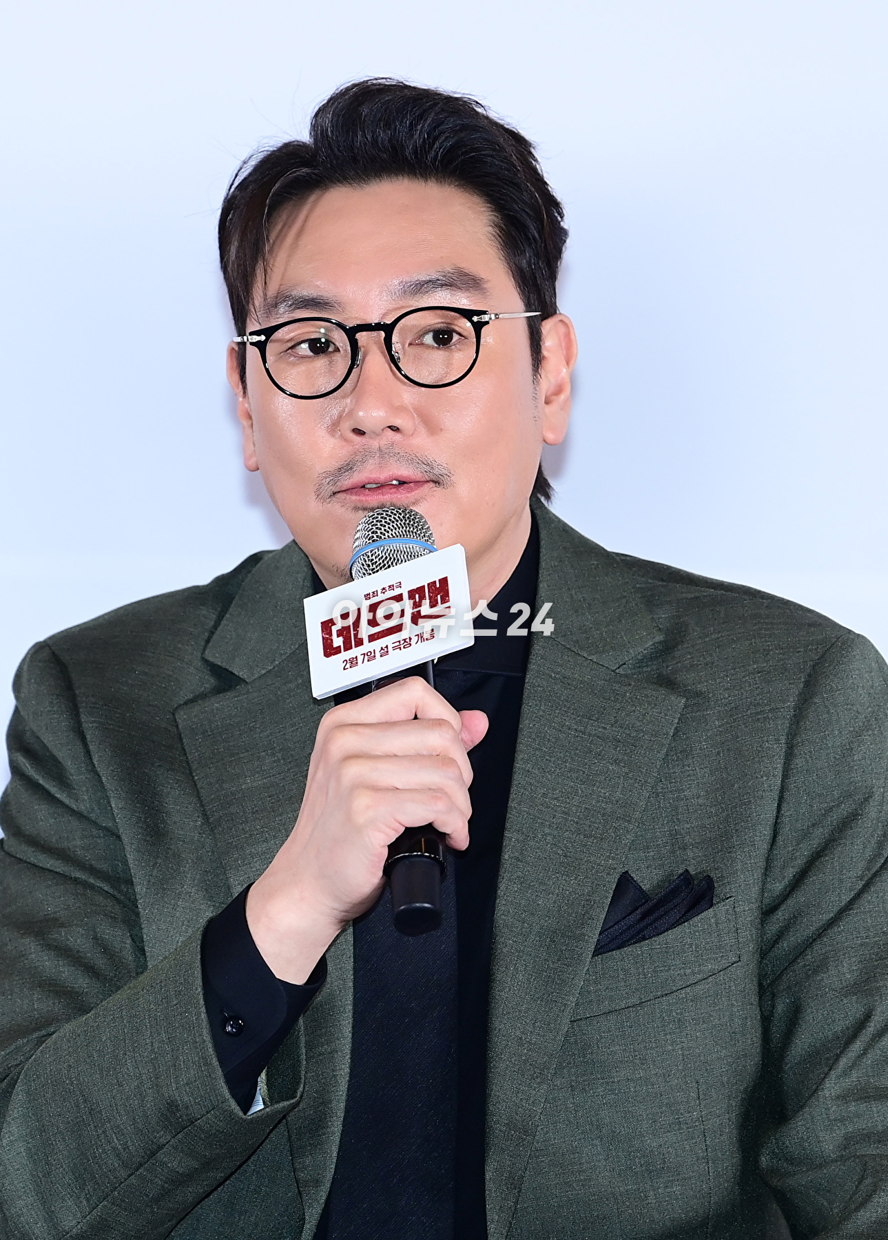 배우 조진웅이 29일 오후 서울 강남구 삼성동 메가박스 코엑스에서 열린 영화 '데드맨'(감독 하준원) 언론시사회에 참석하고 있다. [사진=정소희 기자]