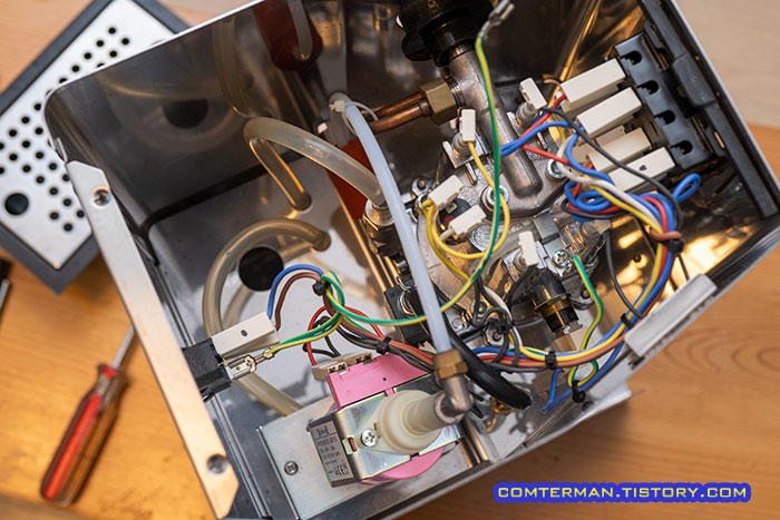 가찌아 클래식 내부 부품