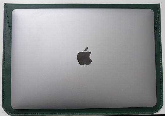 맥북m1에어-스페이스그레이-녹색파우치