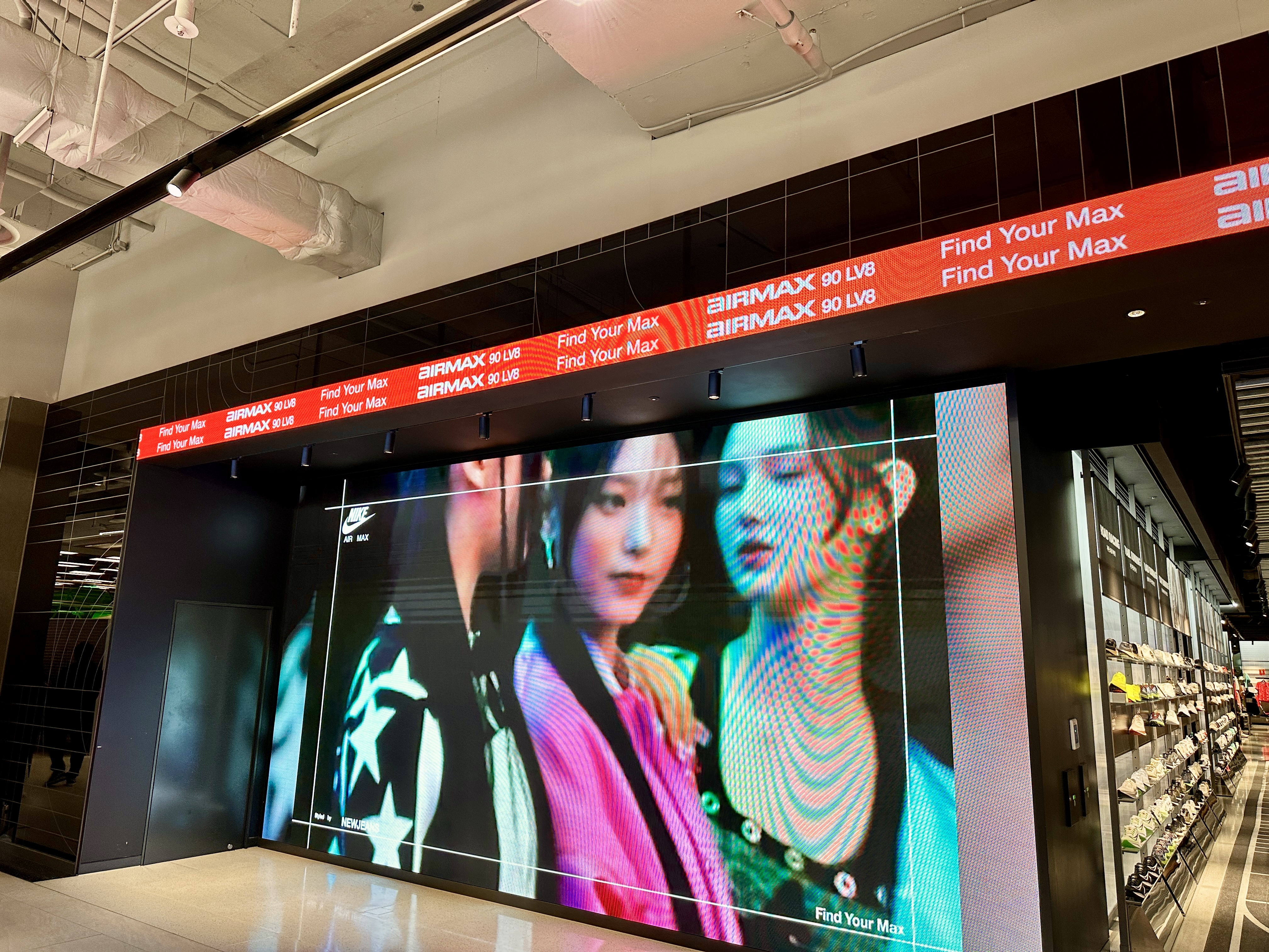 더현대서울 뉴진스 광고영상