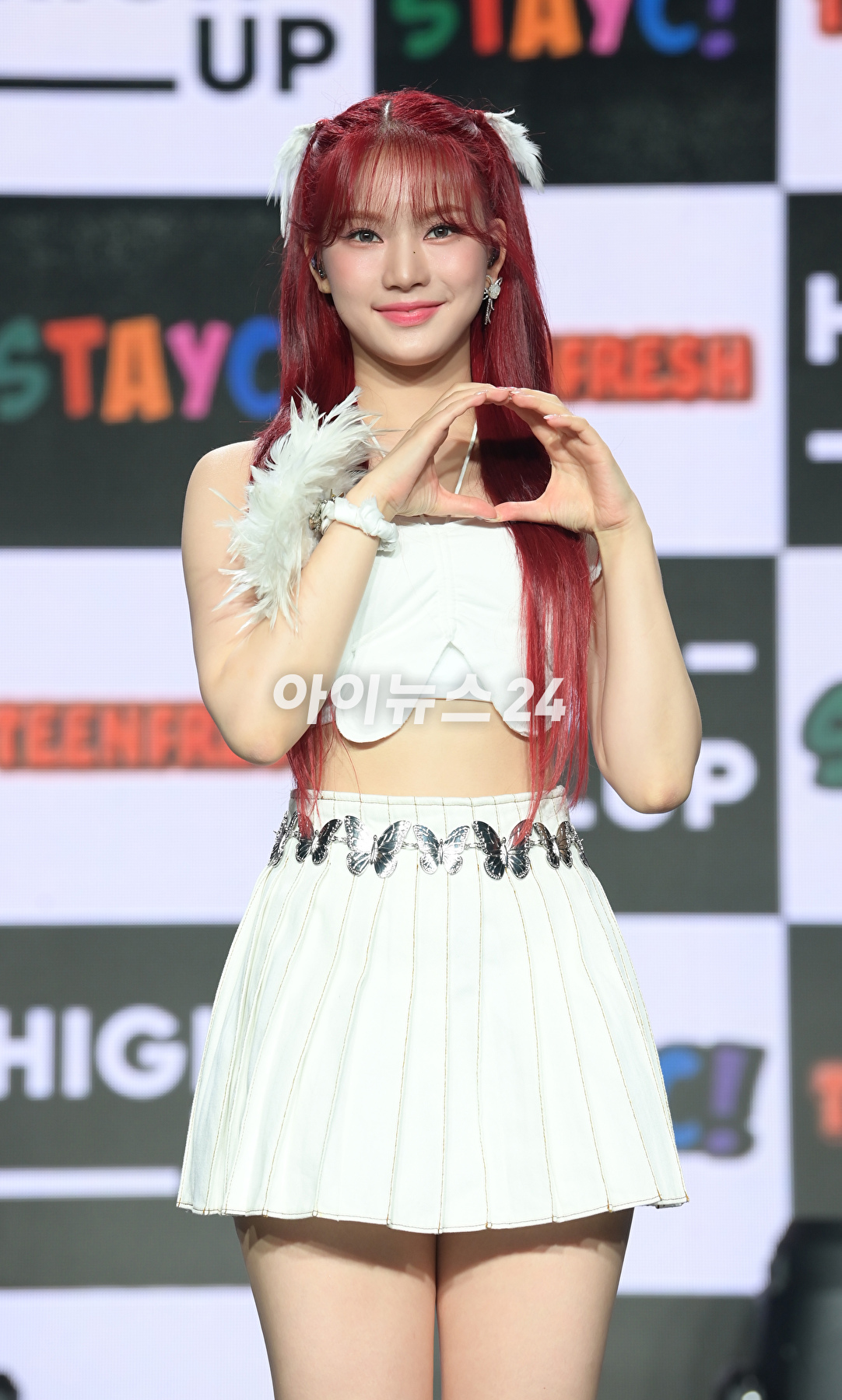 그룹 스테이씨 아이사가 16일 오후 서울 강남구 청담동 일지아트홀에서 진행된 스테이씨(STAYC) 세 번째 미니 앨범 '틴프레시(TEENFRESH)' 발매 기념 쇼케이스에 참석하고 있다. [사진=정소희 기자]