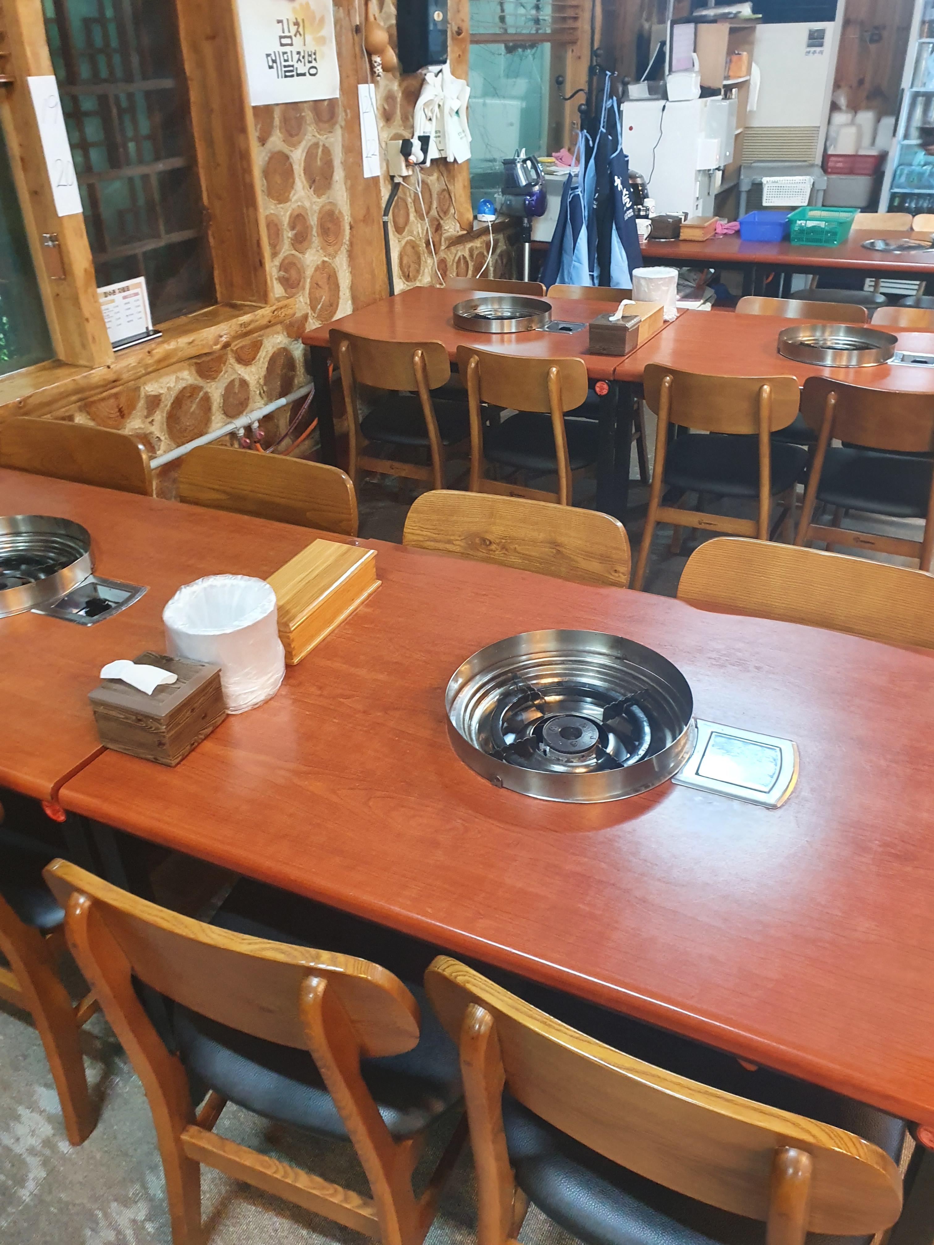 성환 장수촌 오리 누룽지백숙 매장홀 사진