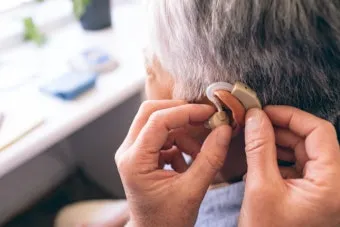 보청기 선택 귀걸이형 귓속형 배터리 교체 유지관리_15