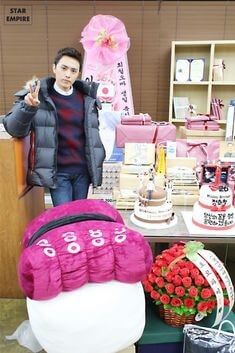 사랑하는-팬들로부터-수많은-생일-선물을-받는-연예인