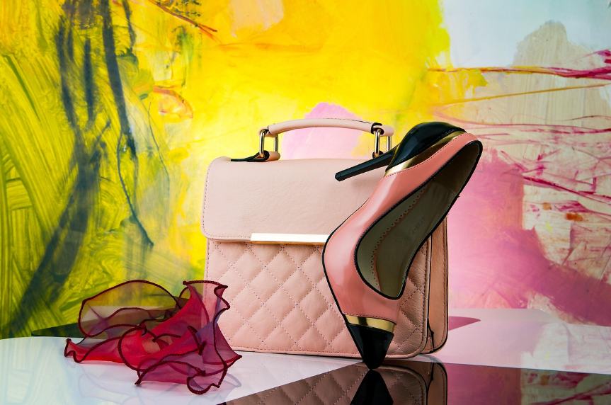 중고·리셀 플랫폼이 명품 시장을 흔든다