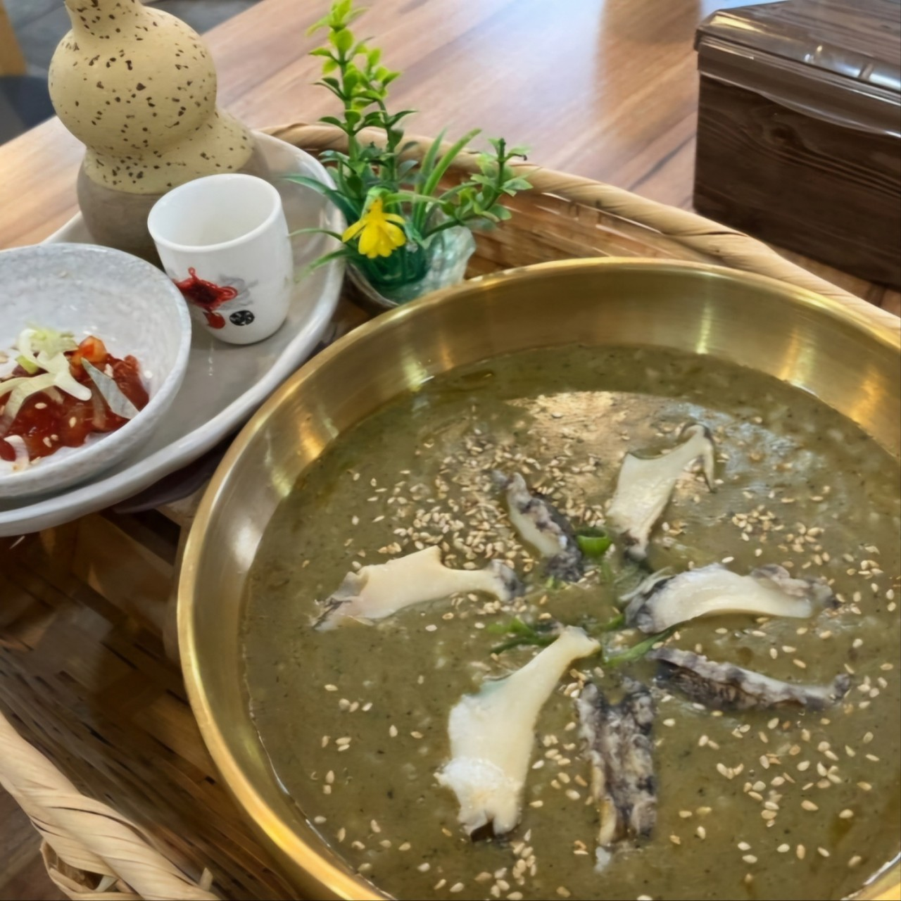 제주 차롱보말전복칼국수