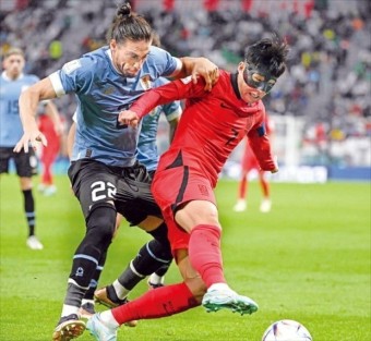 손흥민 안와골절 마스크