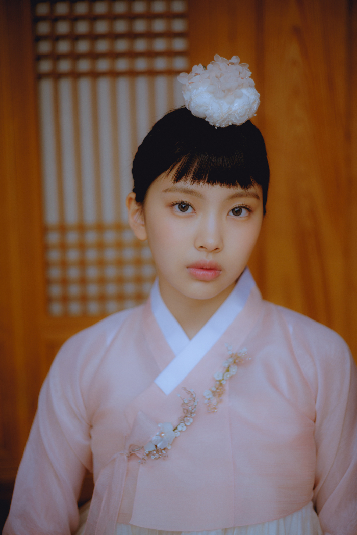 뉴진스 (NewJeans) 한복 사진 - 혜인 단독 2