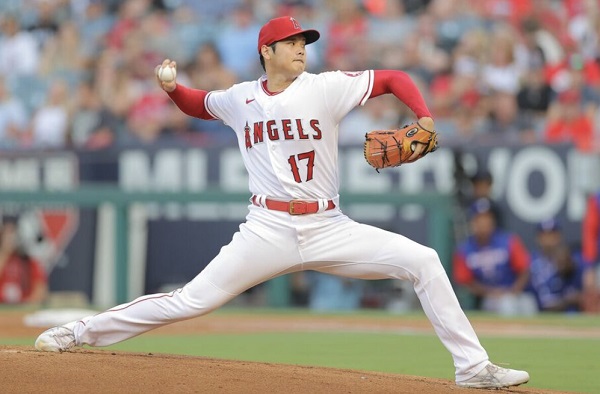 오타니 쇼헤이, 104년만의 두자리수 승리 투수와 홈런 타자에 세번째 도전