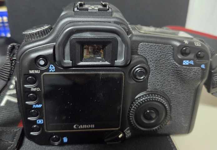 직접 촬영한 Canon EOS 30D 가이드북으로 다시 읽어본 20년 된 DSLR의 매력