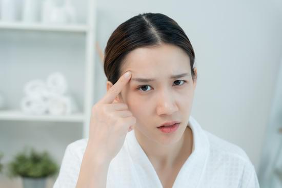 눈가 주름