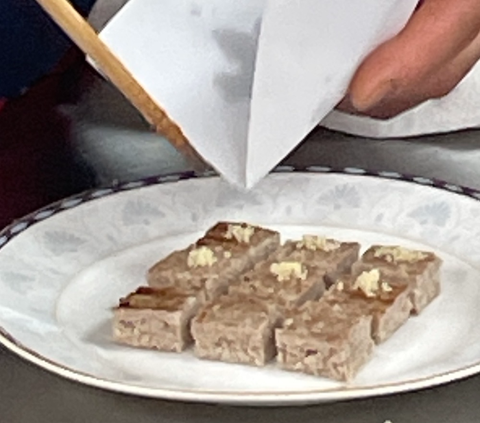 한식조리기능사 실기시험 준비 - 섭산적 - 잣가루 올리기