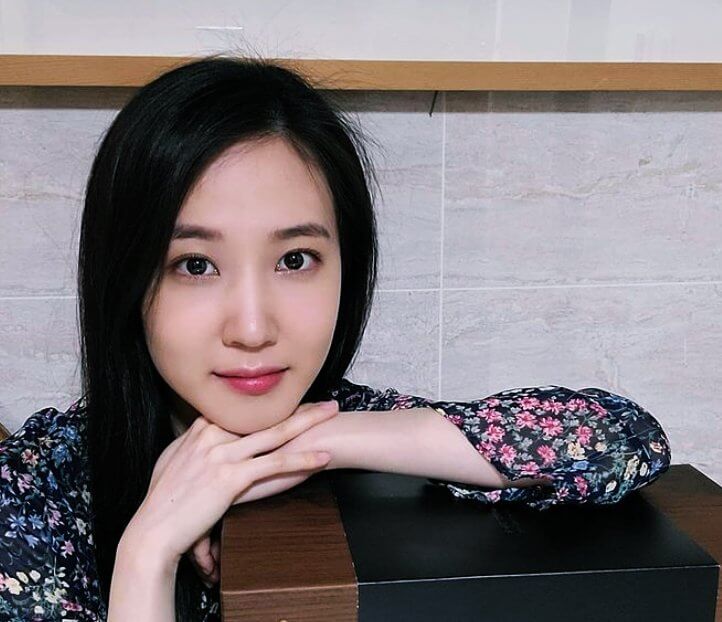 검은-긴머리-박은빈-배우