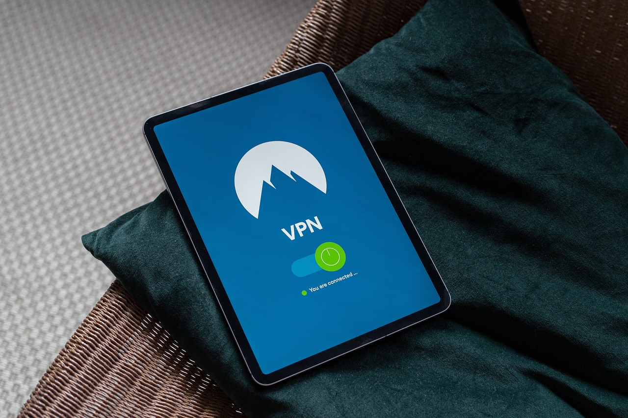 🔒 아이피큐VPN · 익스프레스VPN · HOTVPN 다운로드 방법 총정리 (2025 최신 가이드)