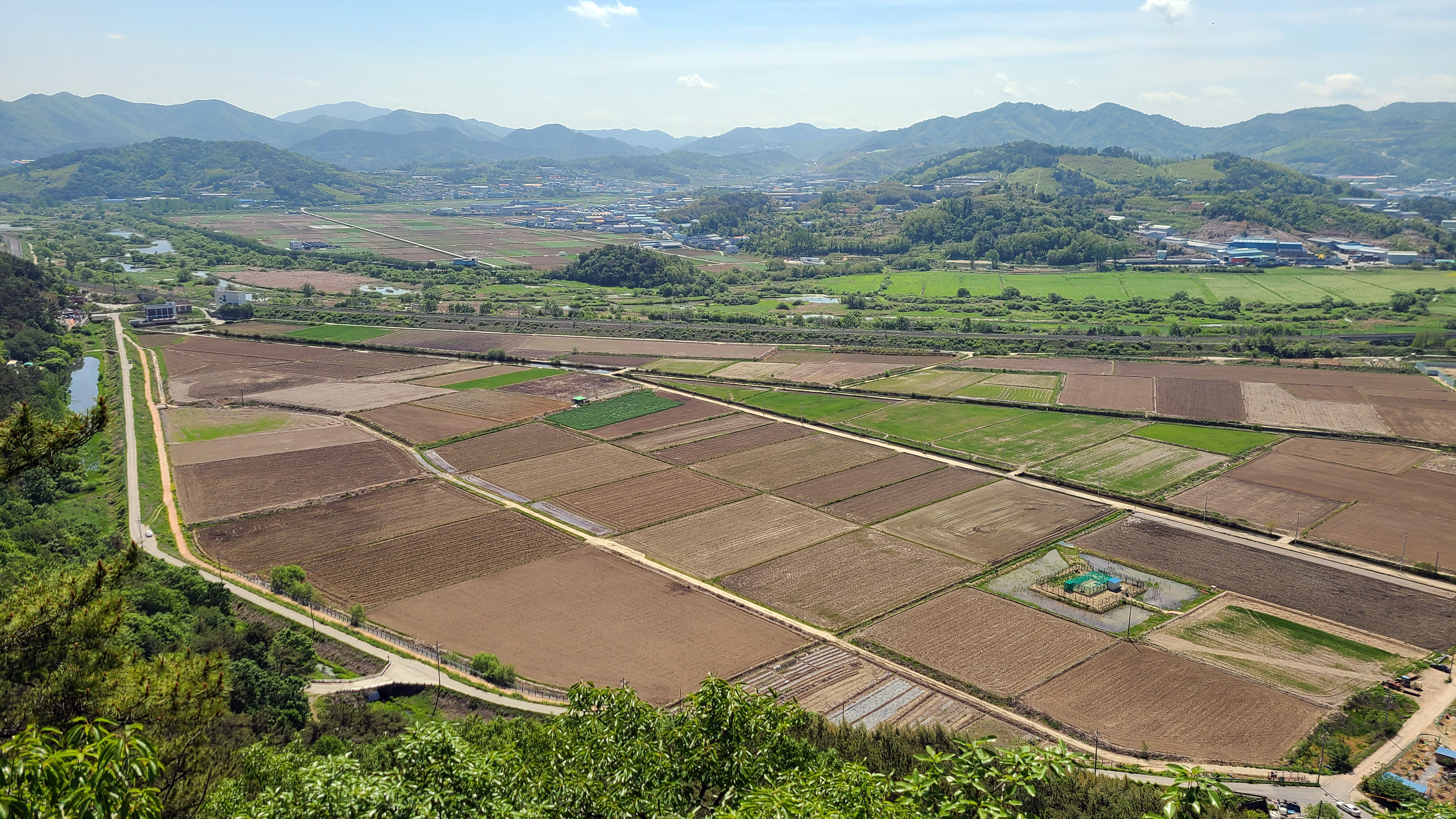 김해 봉하마을 봉화산