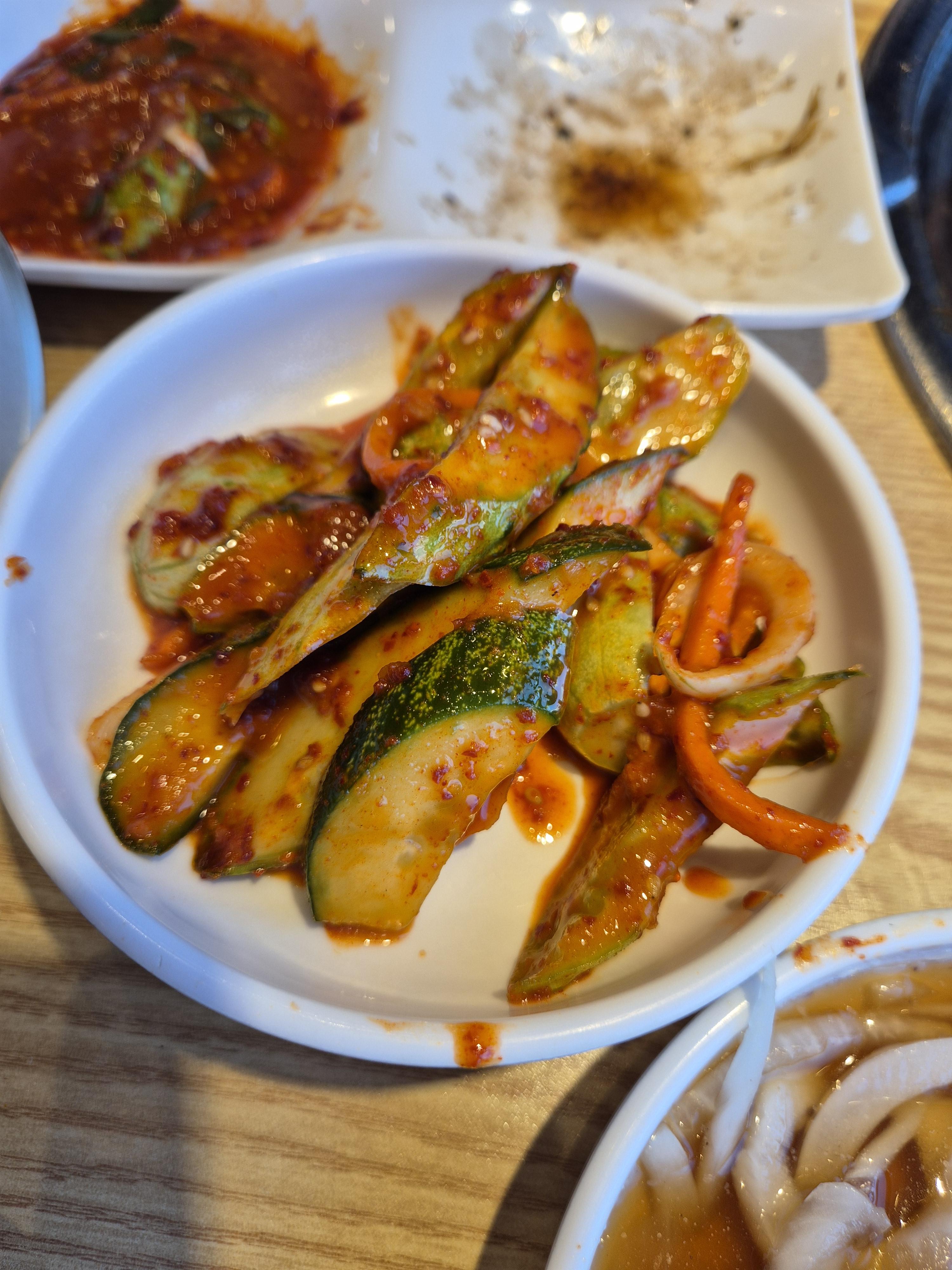 여기서 제일 맛잇는고기반찬 오이무침