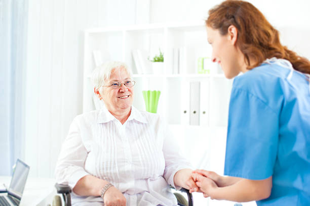 노인 학대 예방 및 법적 보호 강화