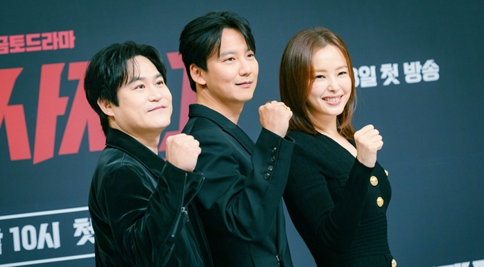 열혈사제-주인공