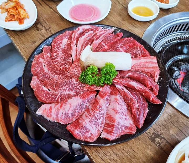 토요일은 밥이좋아 토밥 예산 예당호 출렁다리 맛집 추천 토밥좋아 위치
