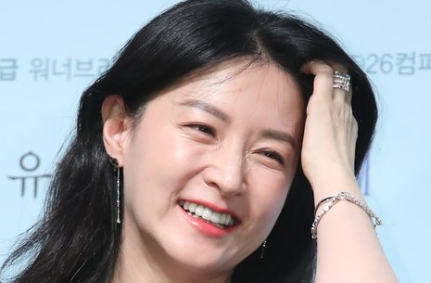 배우 이영애
