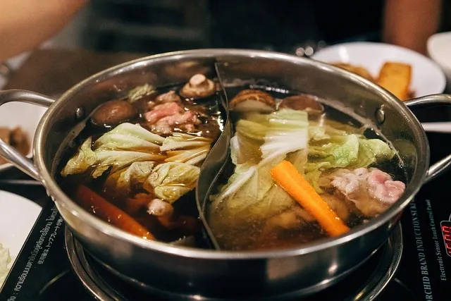 샤브샤브 육수 만들기 준비과정과 신선한 재료 소스 조합 레시피 가이드_7