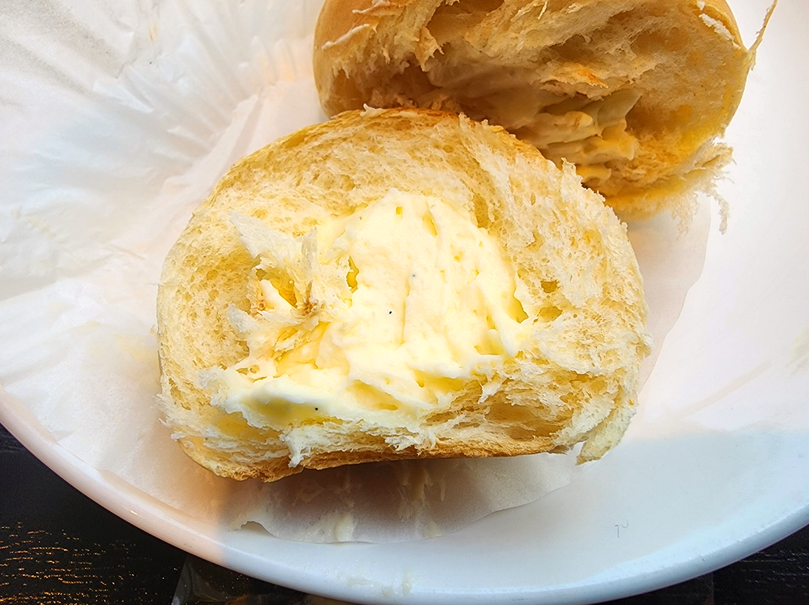 스타벅스_마스카포네크림소라빵