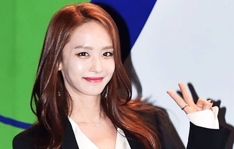 가수-겸-배우 박정아