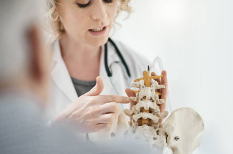 골다공증 증상&amp;#44; 수치&amp;#44; 골다공증에 좋은 음식 총정리 (2024ver)