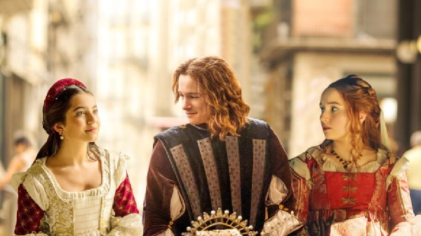 출처 : 디즈니 플러스 영화 '로잘린(2022)'