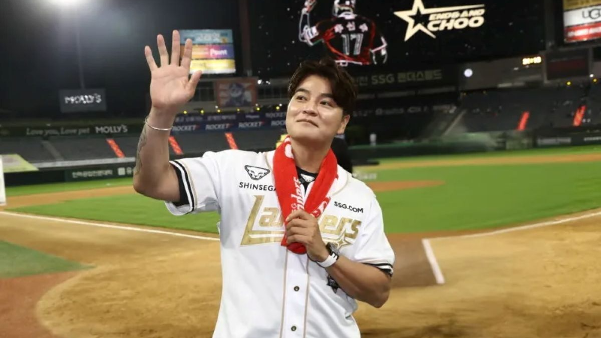 메메이저리거 추신수가 여성 야구단 감독