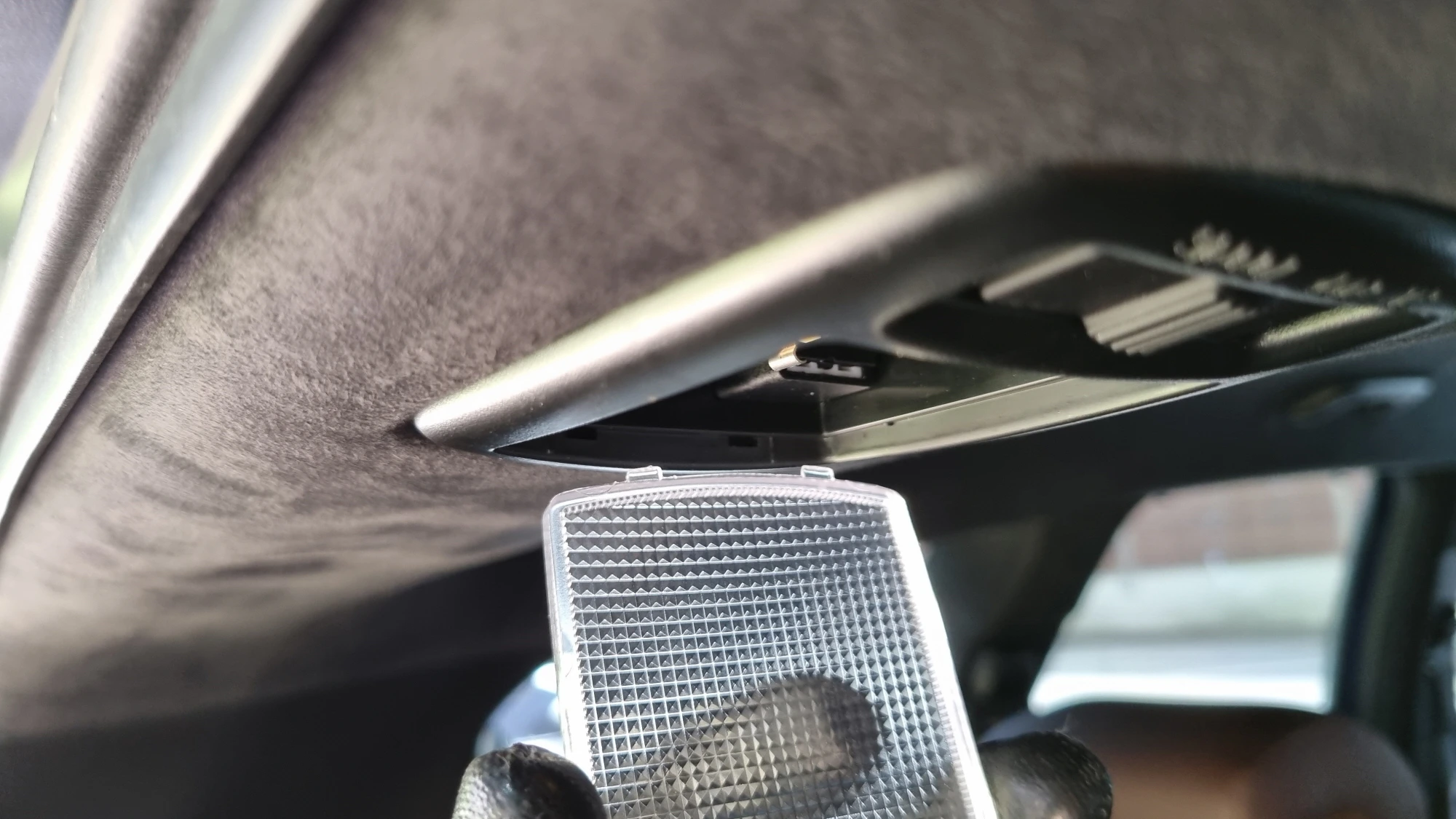 커버 끼우는 방향