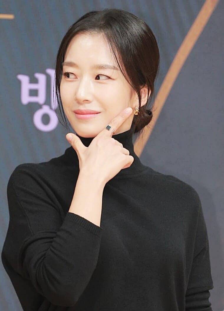 배우-곽선영