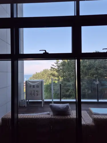 호텔 로비 발코니