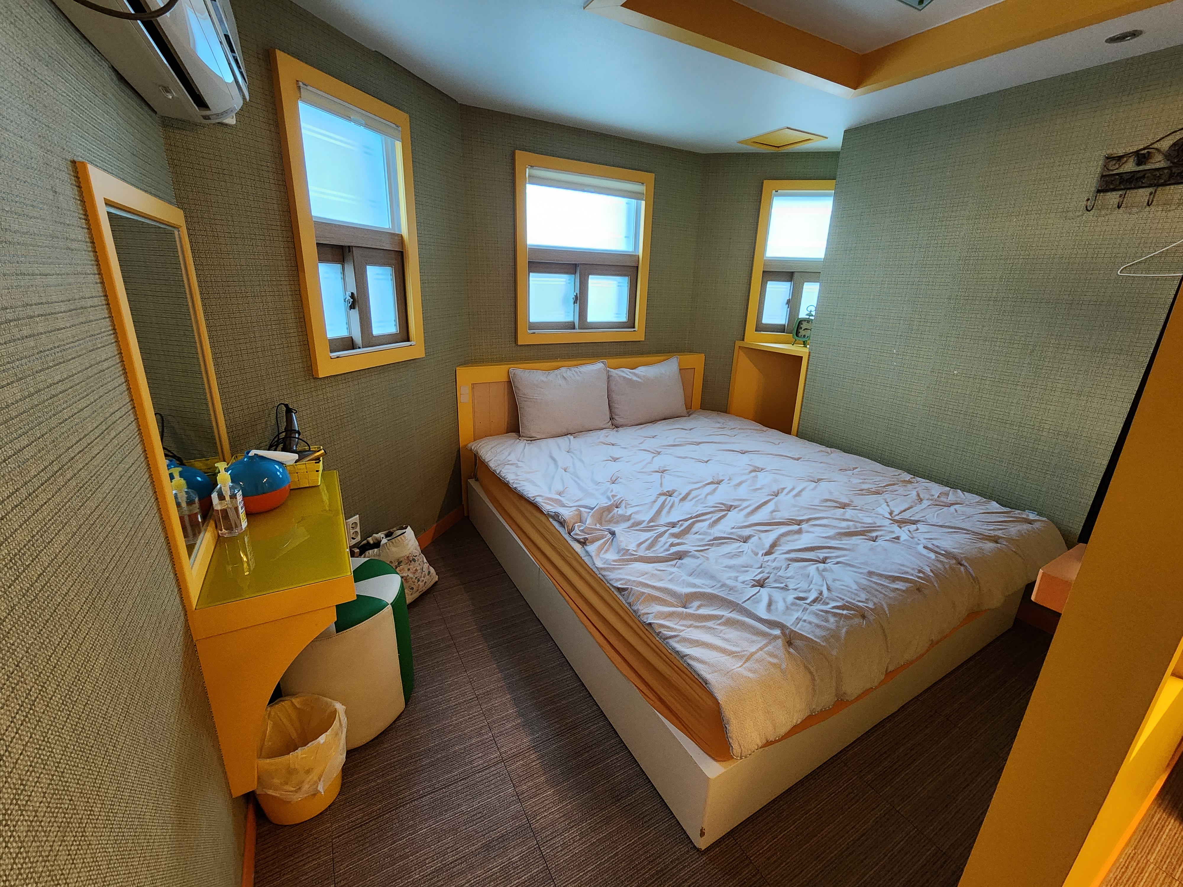 셀레네 투룸 방1