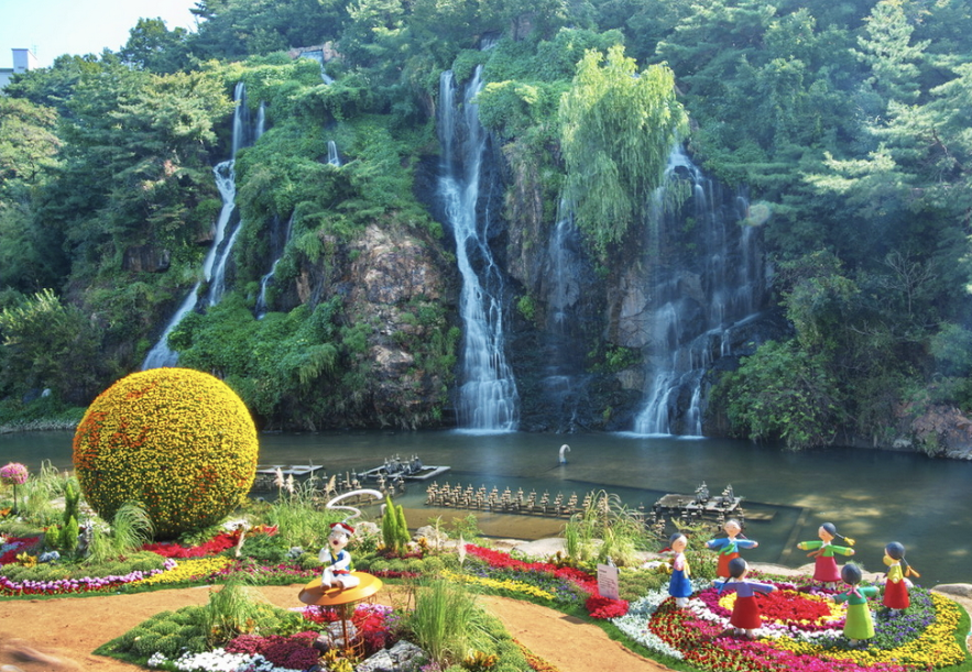 홍제천 인공폭포 이미지