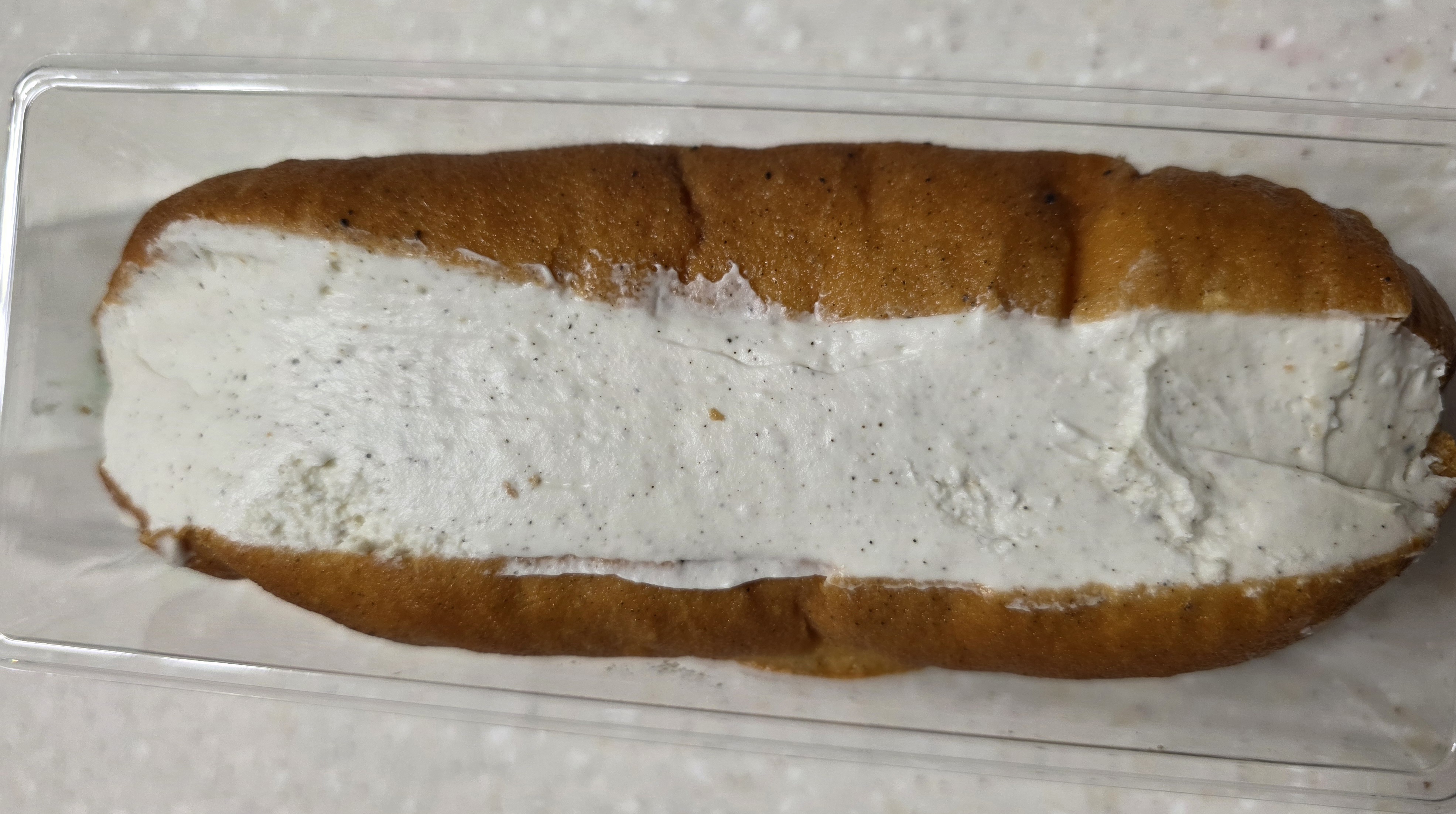 뜨레쥬르 마담 얼그레이 크림번 3600원