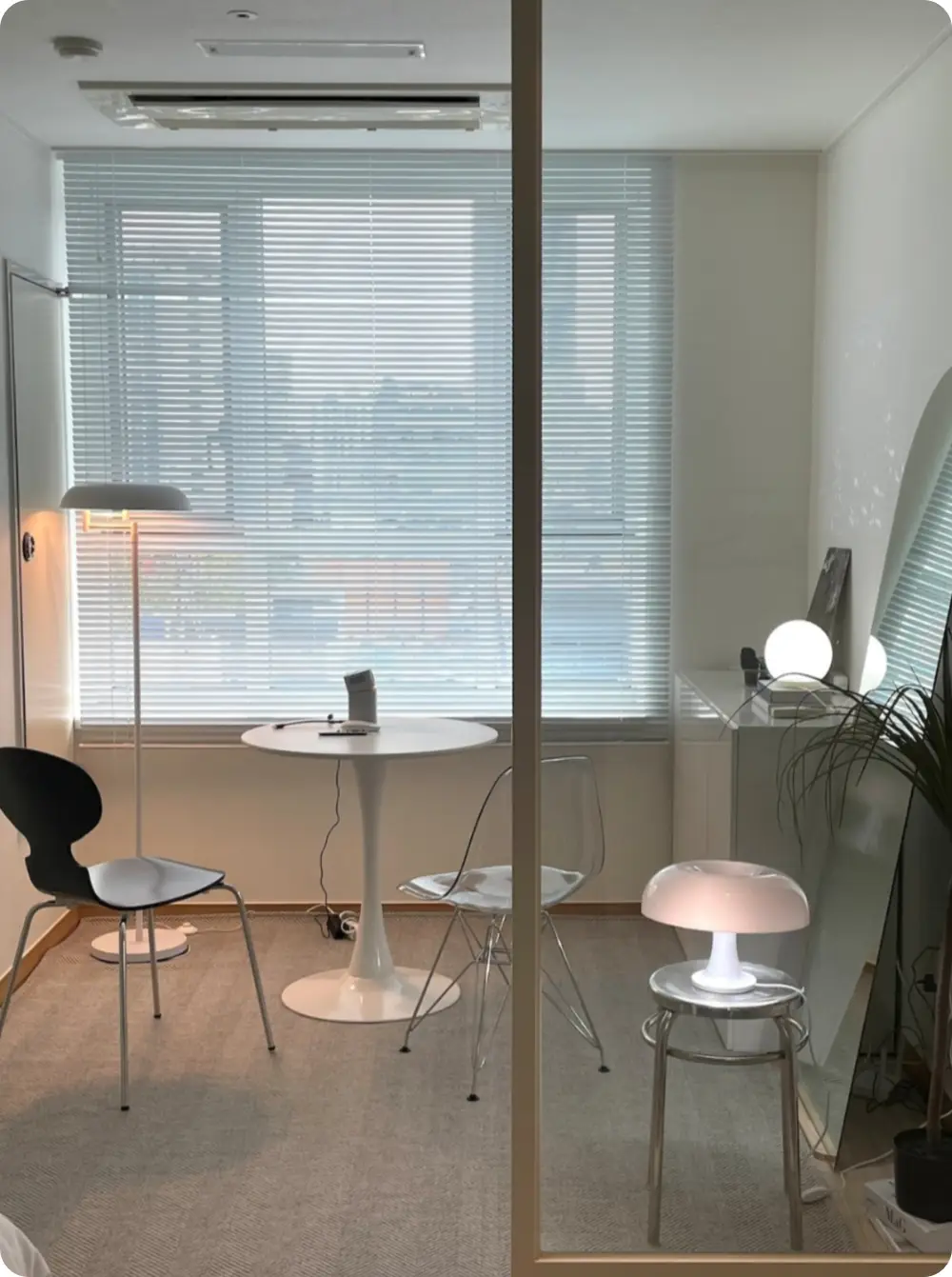 크리스마스-에어비앤비-예약숙소-거실