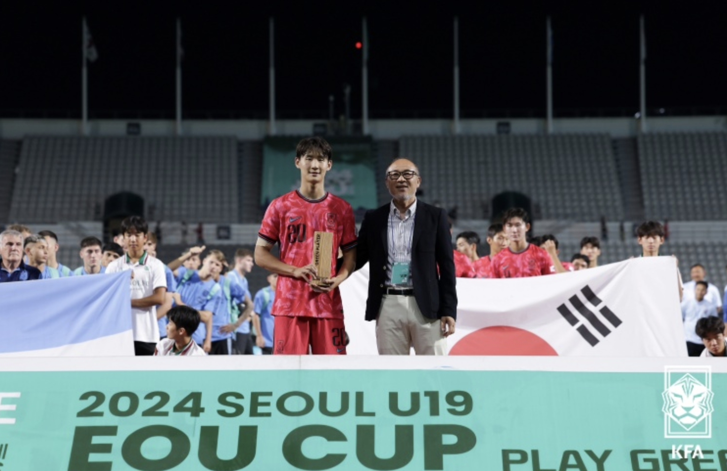 대회 MVP 신민하 선수 수상 이미지