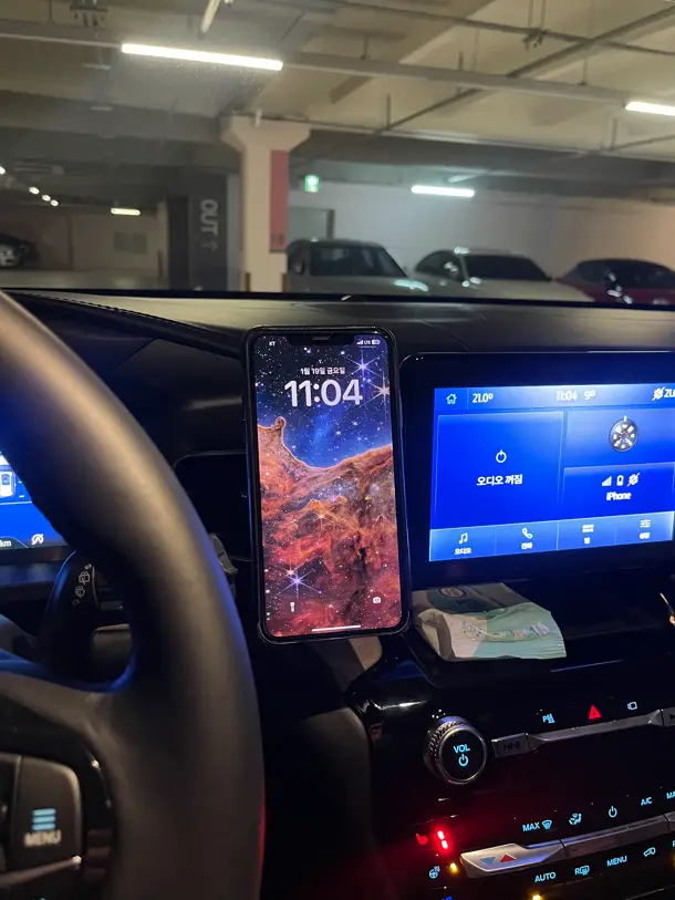 핸드폰거치-사진-이미지