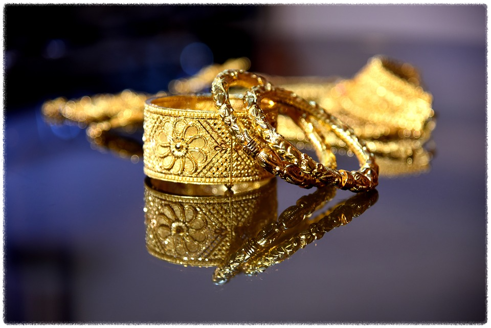 순금시세 금값 24K 18K 팔 때 살 때 금시세 전망 가격