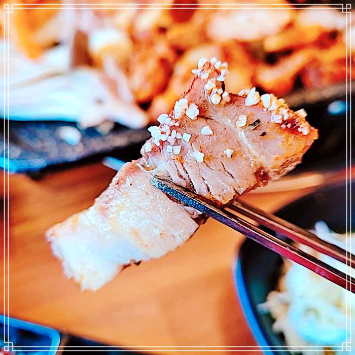 100년 만에 개방, 한옥 길, 삼청동 맛집 항아리 커피숯 바베큐 삼겹살, 불쭈꾸미