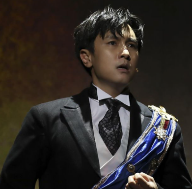 김동완
